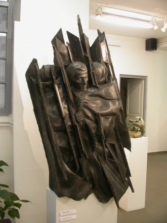 Radnóti Miklós, poliészter (fekete), 170 cm